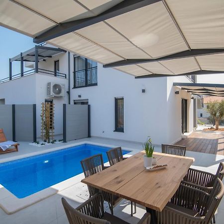 Villa Magna Luxury Apartments 穆泰尔岛 外观 照片