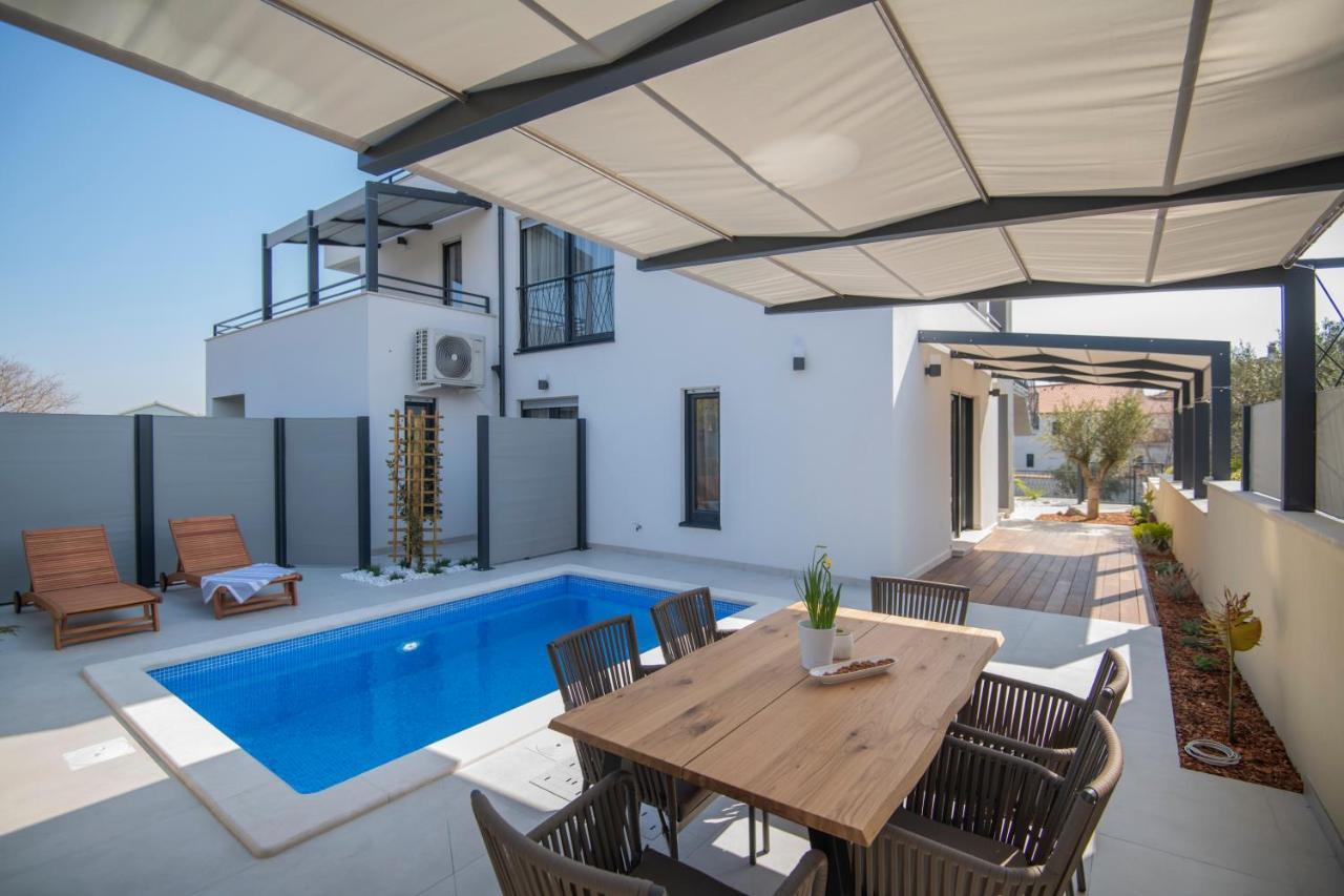 Villa Magna Luxury Apartments 穆泰尔岛 外观 照片