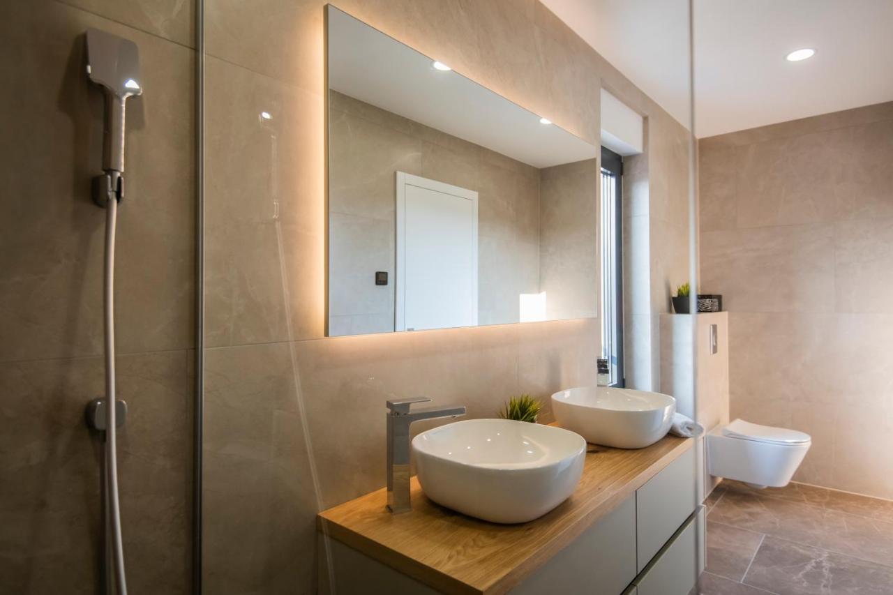 Villa Magna Luxury Apartments 穆泰尔岛 外观 照片