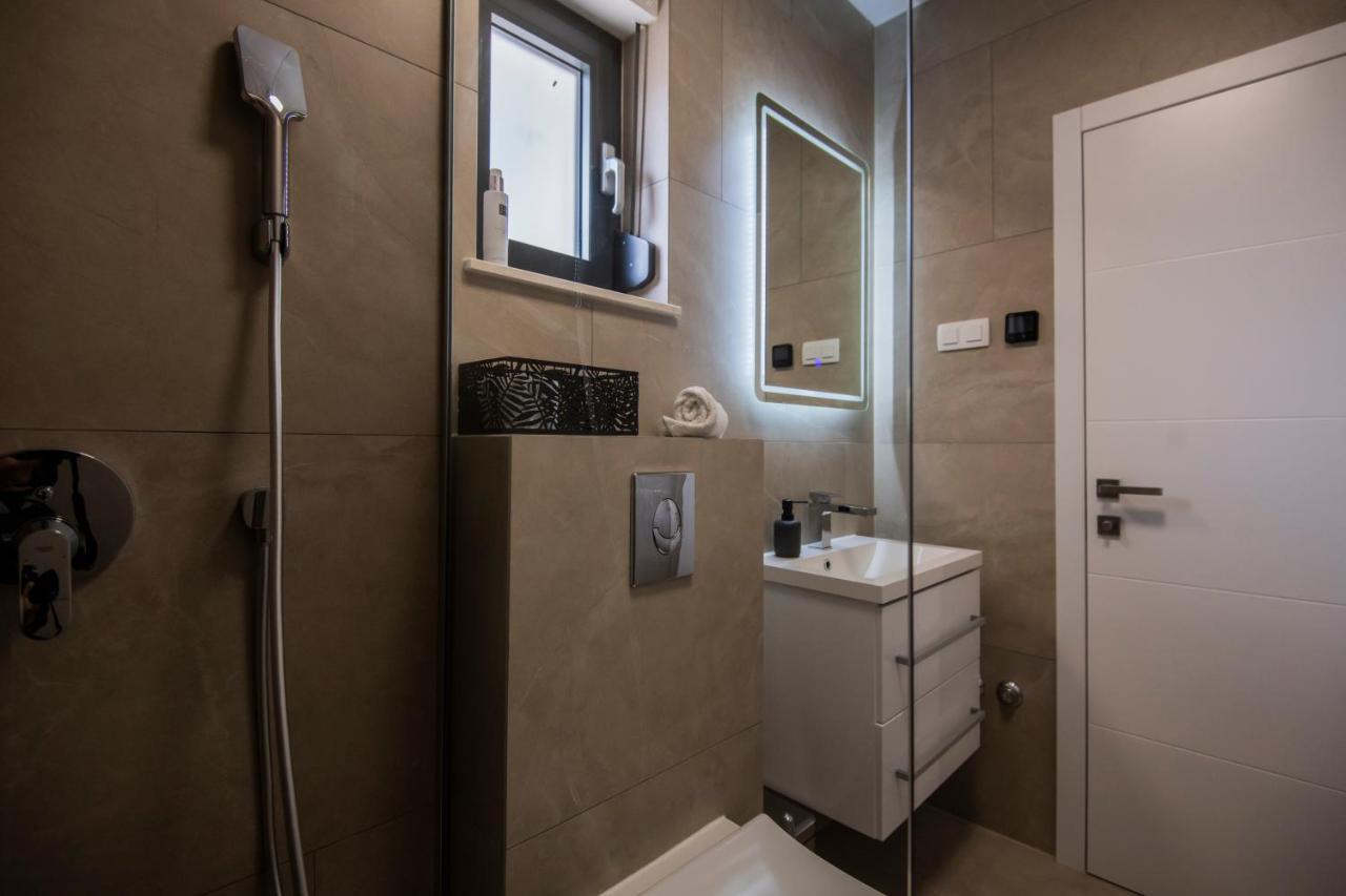 Villa Magna Luxury Apartments 穆泰尔岛 外观 照片