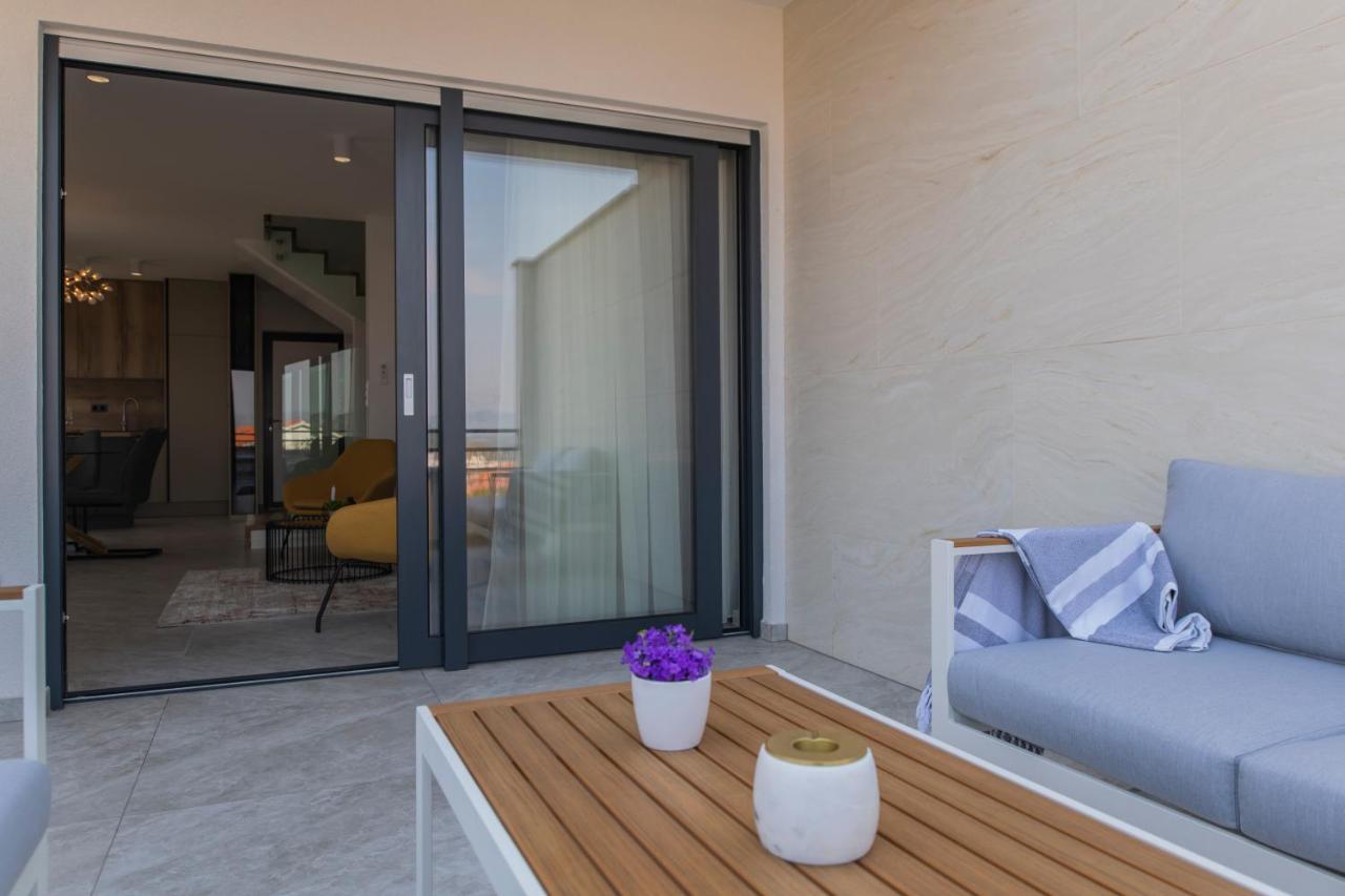 Villa Magna Luxury Apartments 穆泰尔岛 外观 照片