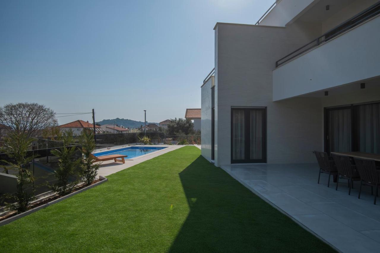 Villa Magna Luxury Apartments 穆泰尔岛 外观 照片