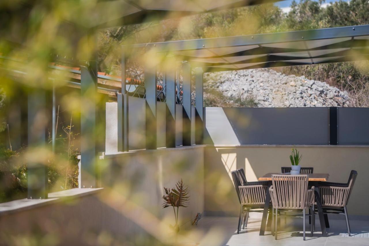 Villa Magna Luxury Apartments 穆泰尔岛 外观 照片