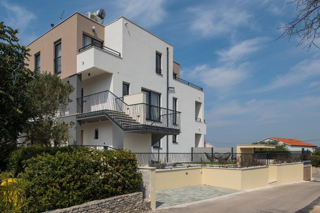 Villa Magna Luxury Apartments 穆泰尔岛 外观 照片