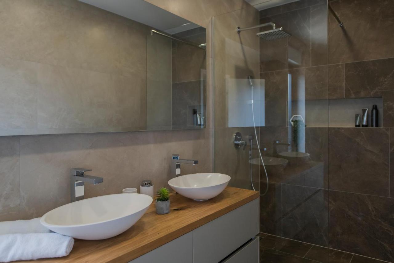Villa Magna Luxury Apartments 穆泰尔岛 外观 照片