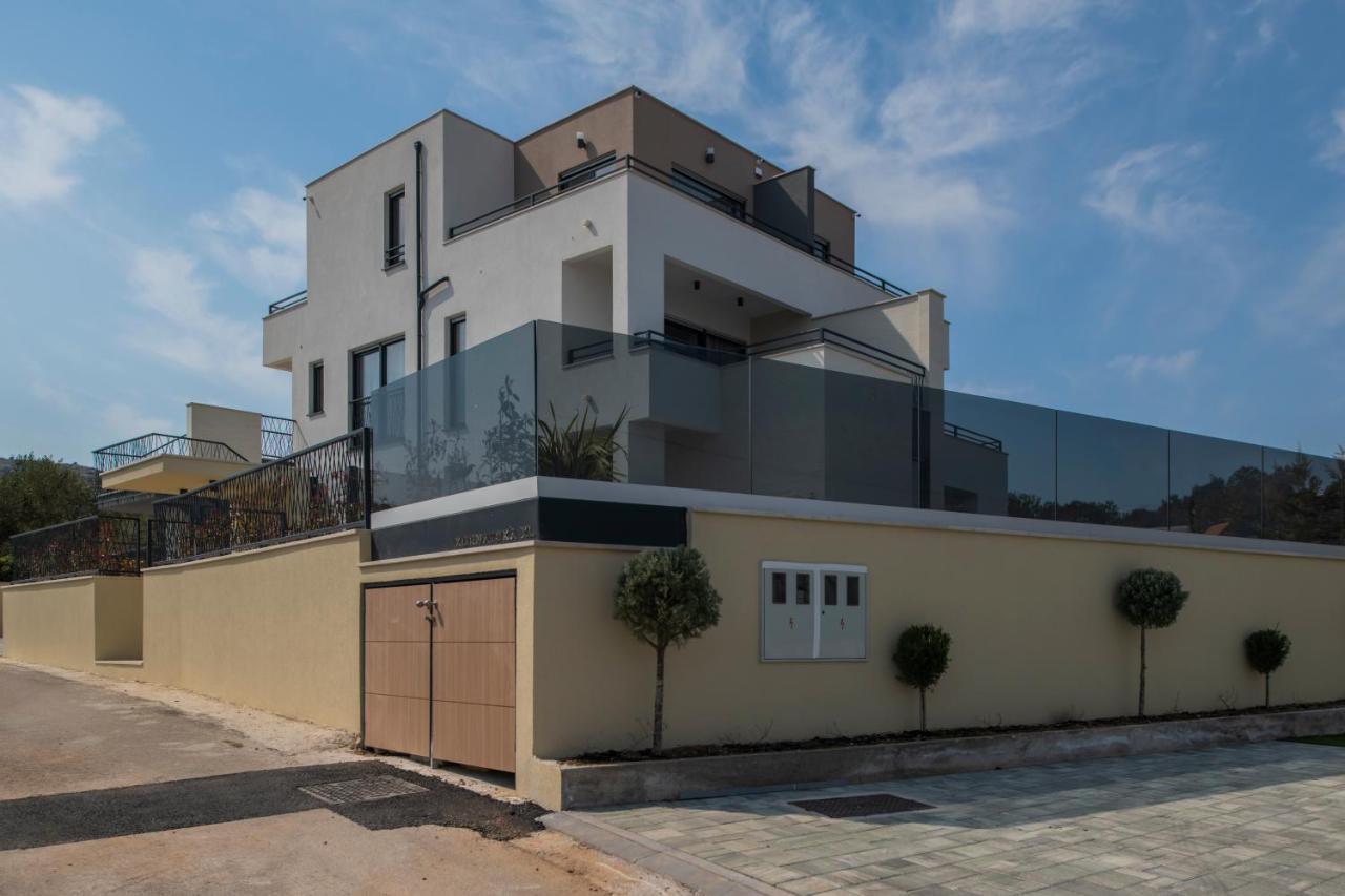 Villa Magna Luxury Apartments 穆泰尔岛 外观 照片