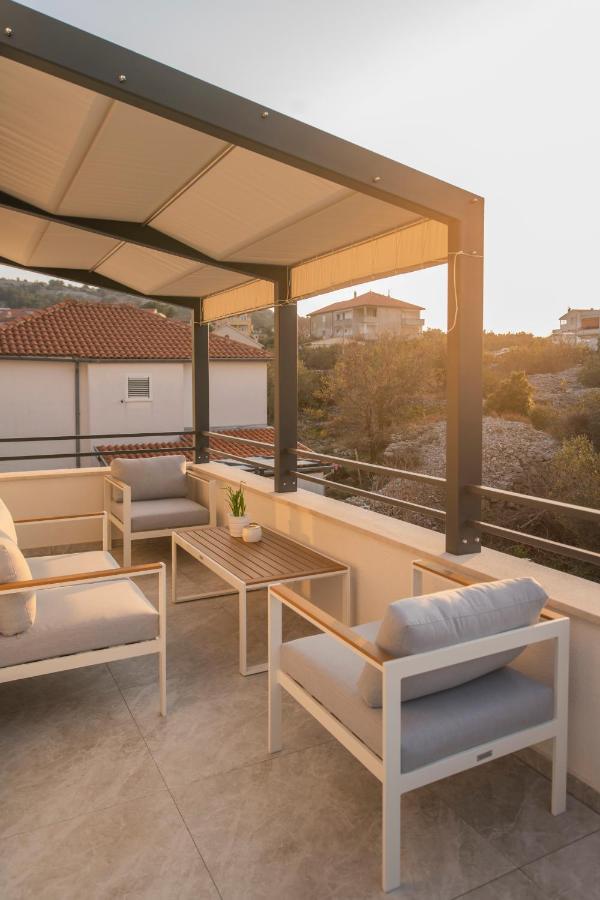 Villa Magna Luxury Apartments 穆泰尔岛 外观 照片