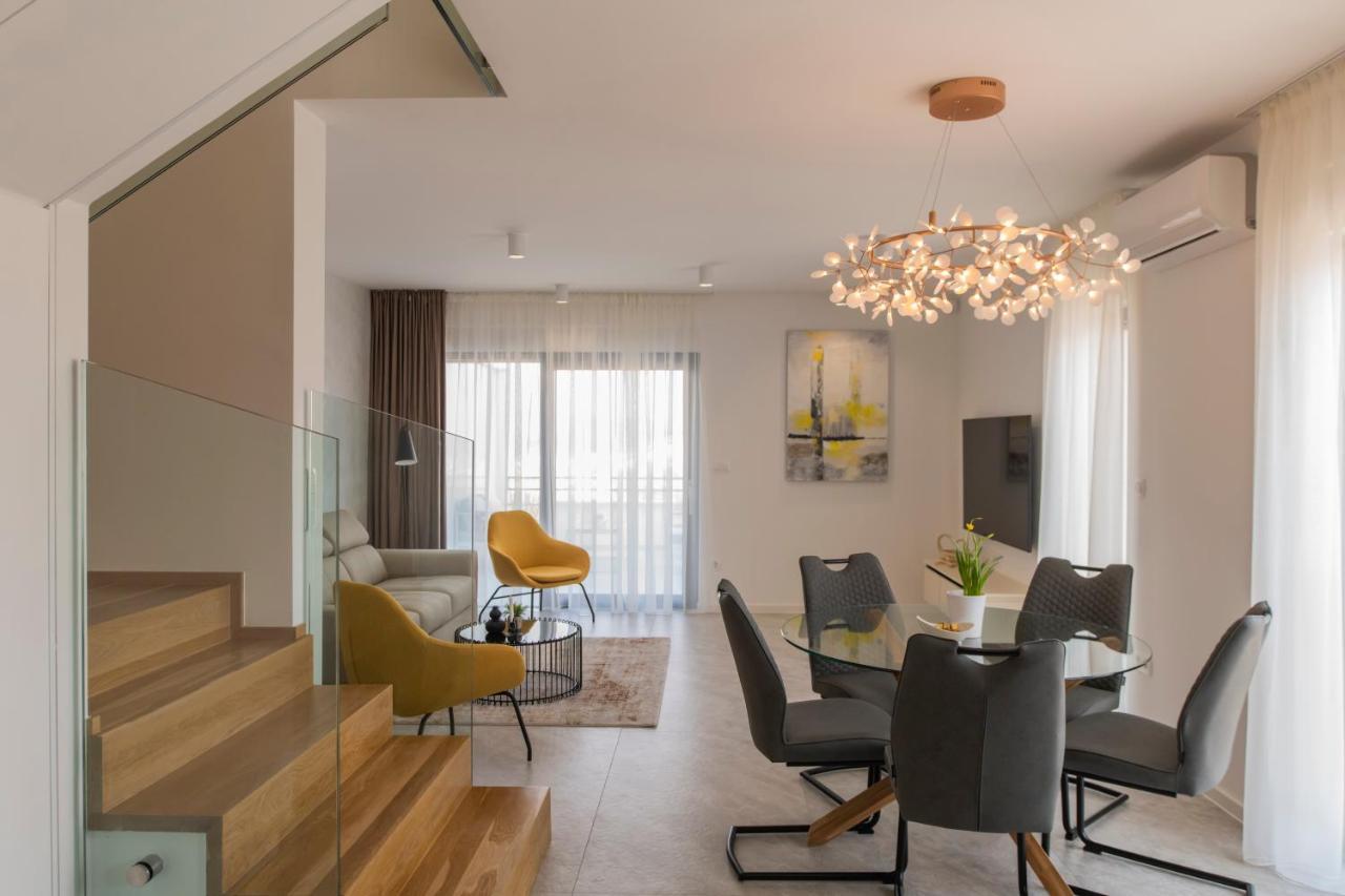 Villa Magna Luxury Apartments 穆泰尔岛 外观 照片