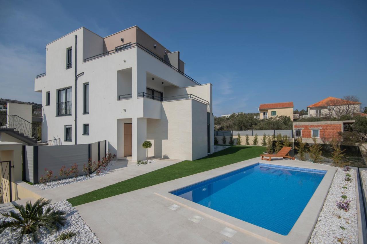 Villa Magna Luxury Apartments 穆泰尔岛 外观 照片